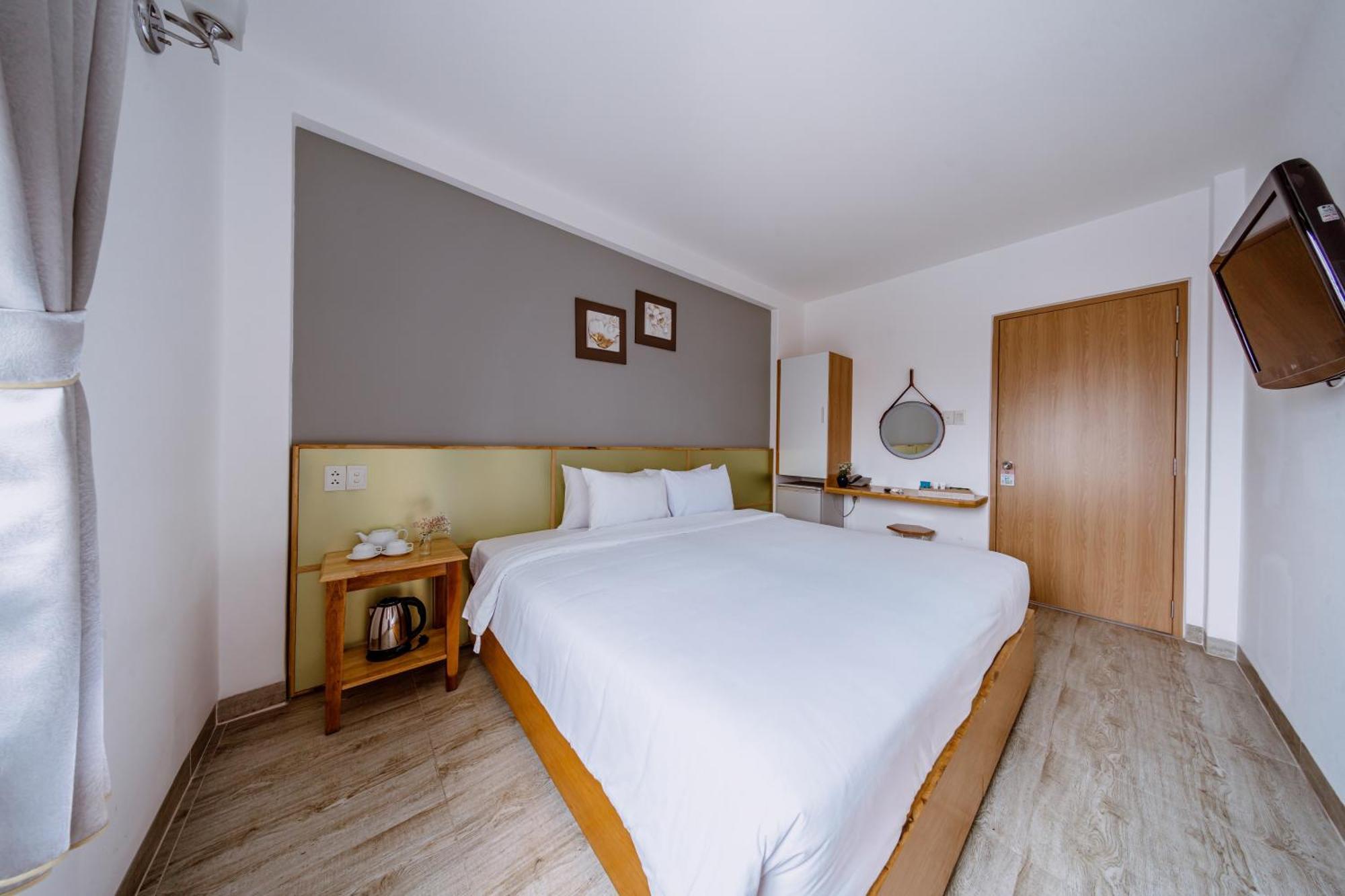 ซันไชน์ แอนทีก โฮเทล ไซ่ง่อน Hotel โฮจิมินห์ซิตี้ ภายนอก รูปภาพ
