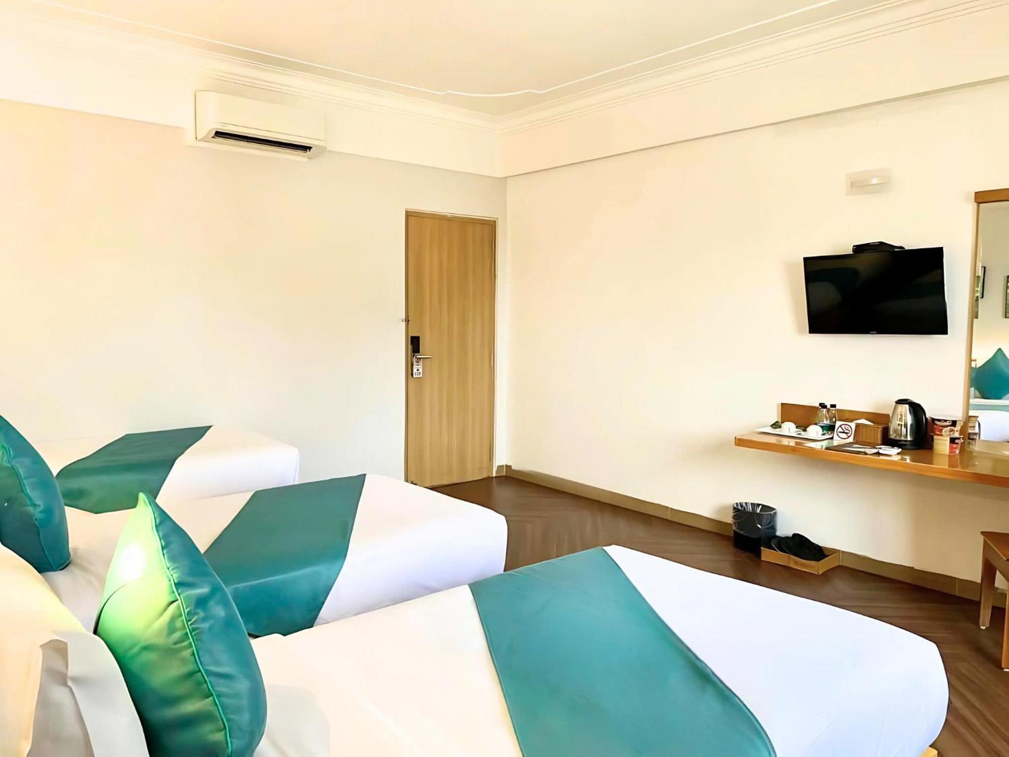 ซันไชน์ แอนทีก โฮเทล ไซ่ง่อน Hotel โฮจิมินห์ซิตี้ ภายนอก รูปภาพ